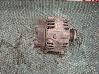 ALTERNATOR VOLKSWAGEN PASSAT B5.5 OEM: 028903031A.
