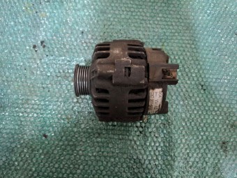 ALTERNATOR VOLKSWAGEN POLO 9N OEM: 03D903025E.