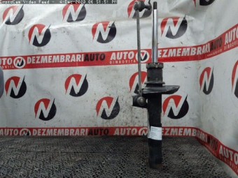 AMORTIZOR STANGA FATA  VOLKSWAGEN JETTA IV OEM: 5C0413031.
