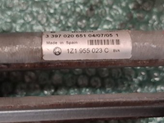 ANSAMBLU STERGATOARE SKODA OCTAVIA II OEM: 1Z1955023C.