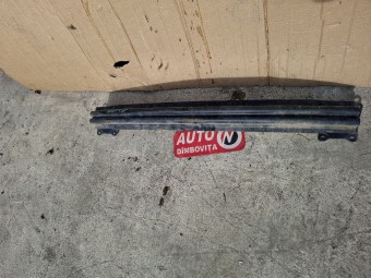 ARMATURA BARA SPATE VOLKSWAGEN GOLF V 