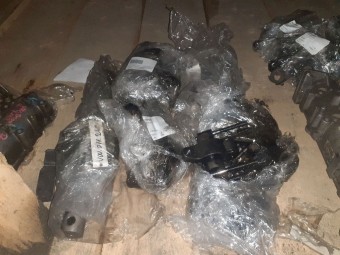 AX CULBUTORI VOLKSWAGEN PASSAT OEM: 038109527AF.
