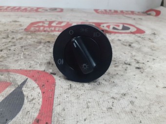 BLOC LUMINI VOLKSWAGEN GOLF IV OEM: 1C0941531.