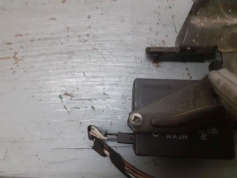 BROASCA (INCUIETOARE) CAPOTA MOTOR BMW E39 OEM: PA66GF25.