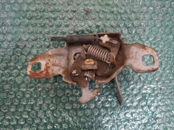 BROASCA (INCUIETOARE) CAPOTA MOTOR DACIA LOGAN I 