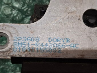 BROASCA (INCUIETOARE) HAION/PORTBAGAJ FORD FOCUS II OEM: 8M51-R442A66-AC.