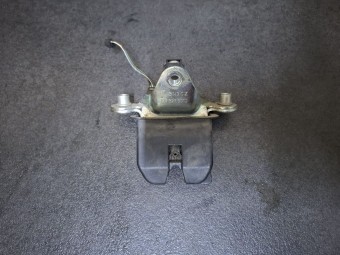 BROASCA (INCUIETOARE) HAION/PORTBAGAJ SKODA OCTAVIA II OEM: 1Z5827501D.