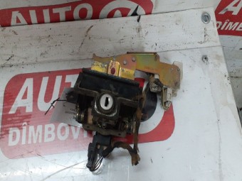 BROASCA (INCUIETOARE) HAION/PORTBAGAJ SKODA OCTAVIA OEM: 1U6827565J.