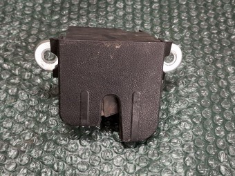 BROASCA (INCUIETOARE) HAION/PORTBAGAJ VOLKSWAGEN GOLF V 