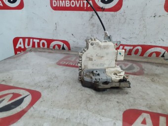 BROASCA (INCUIETOARE) USA DREAPTA FATA AUDI A4 B8 OEM: 8J1837016C.