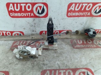 BROASCA (INCUIETOARE) USA DREAPTA FATA FORD MONDEO III OEM: 1S7A-F21812-KA.