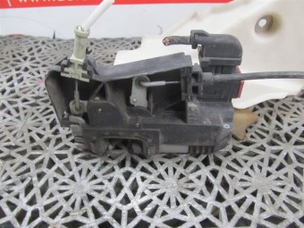 BROASCA (INCUIETOARE) USA DREAPTA FATA OPEL ASTRA G 