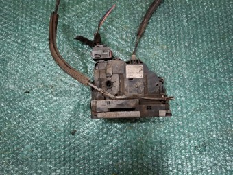 BROASCA (INCUIETOARE) USA DREAPTA FATA PEUGEOT BOXER III OEM: 1350147080.