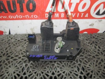 BROASCA (INCUIETOARE) USA DREAPTA SPATE OPEL ASTRA G OEM: 24414135.