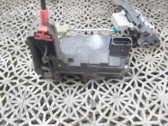 BROASCA (INCUIETOARE) USA DREAPTA SPATE OPEL ASTRA H 
