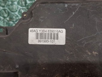 BROASCA (INCUIETOARE) USA DREAPTA SPATE SEAT CORDOBA OEM: Y3B4839016AG.