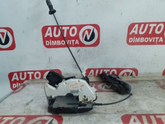 BROASCA (INCUIETOARE) USA DREAPTA SPATE SKODA OCTAVIA III OEM: 5E0839016.