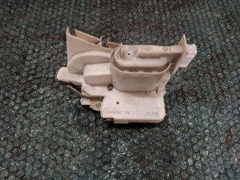 BROASCA (INCUIETOARE) USA DREAPTA SPATE VOLKSWAGEN GOLF III OEM: 1H4862154.