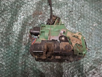 BROASCA (INCUIETOARE) USA DREAPTA SPATE VOLKSWAGEN GOLF IV 