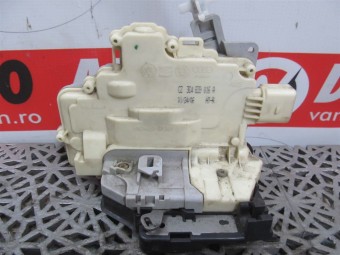 BROASCA (INCUIETOARE) USA DREAPTA SPATE VOLKSWAGEN PASSAT B6 OEM: 3C4839016A.