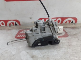 BROASCA (INCUIETOARE) USA STANGA FATA AUDI A4 B7 OEM: 8E1837015AA.