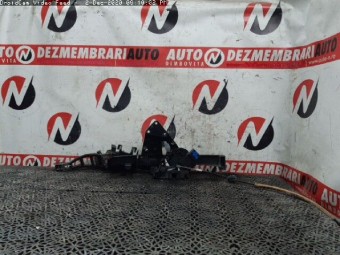 BROASCA (INCUIETOARE) USA STANGA FATA FORD FOCUS II OEM: 3M5A-R21813-EN.