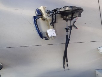 BROASCA (INCUIETOARE) USA STANGA FATA HYUNDAI SANTA FE II OEM: 81310-2B020.