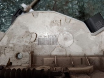 BROASCA (INCUIETOARE) USA STANGA FATA SEAT IBIZA IV OEM: 5N1837015D.