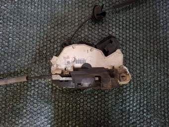 BROASCA (INCUIETOARE) USA STANGA FATA SEAT LEON OEM: 5K1837015E.