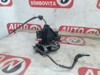 BROASCA (INCUIETOARE) USA STANGA FATA VOLKSWAGEN GOLF IV OEM: 3B1837015.