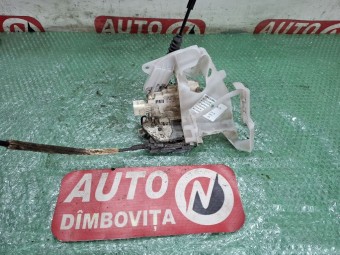 BROASCA (INCUIETOARE) USA STANGA FATA VOLKSWAGEN PASSAT B7 OEM: 3C1837015A.