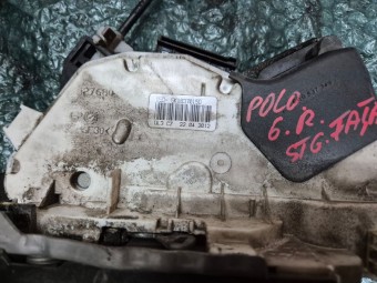 BROASCA (INCUIETOARE) USA STANGA FATA VOLKSWAGEN POLO 6R OEM: 5K1837015D.