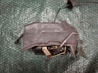 BROASCA (INCUIETOARE) USA STANGA SPATE AUDI A4 B6 