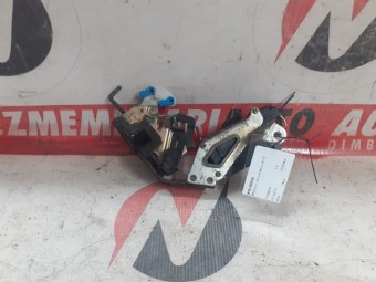 BROASCA (INCUIETOARE) USA STANGA SPATE HYUNDAI ACCENT II 