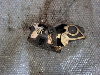 BROASCA (INCUIETOARE) USA STANGA SPATE HYUNDAI MATRIX 