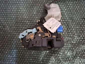 BROASCA (INCUIETOARE) USA STANGA SPATE VOLKSWAGEN TOURAN OEM: 7L0839015.