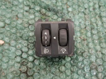 BUTON CONTROL LUMINI RENAULT CLIO IV OEM: 251900567R.