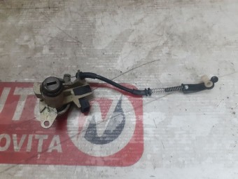 BUTUC PORTBAGAJ AUDI A4 B6 OEM: 8E0827573.