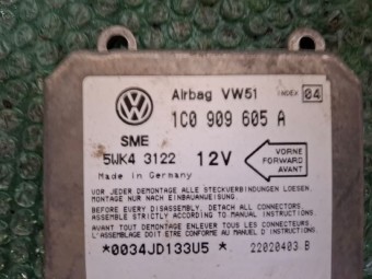CALCULATOR AIRBAG VOLKSWAGEN GOLF IV OEM: 1C0909605A.