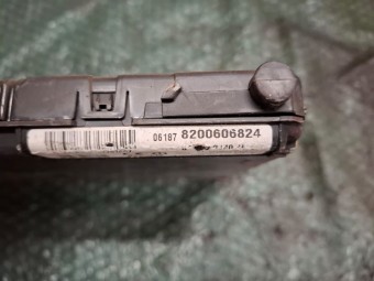 CALCULATOR (MODUL) CONFORT RENAULT MEGANE II OEM: 8200606824.