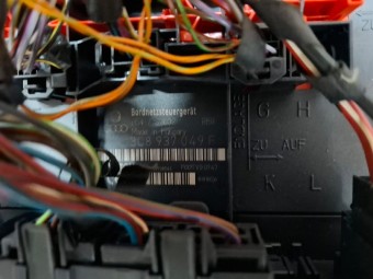 CALCULATOR (MODUL) CONFORT VOLKSWAGEN PASSAT B6 OEM: 3C8937049F.