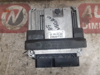 CALCULATOR MOTOR (ECU) AUDI A5 OEM: 03L906022MR.