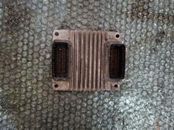 CALCULATOR MOTOR (ECU) OPEL VECTRA B OEM: 09353479.