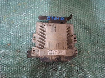 CALCULATOR MOTOR (ECU) RENAULT MEGANE II OEM: 8200843713.