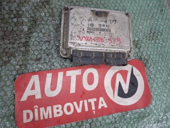 CALCULATOR MOTOR (ECU) VOLKSWAGEN GOLF OEM: 038906012L.