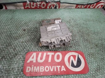 CALCULATOR MOTOR (ECU) VOLKSWAGEN GOLF OEM: 8A0907311H.