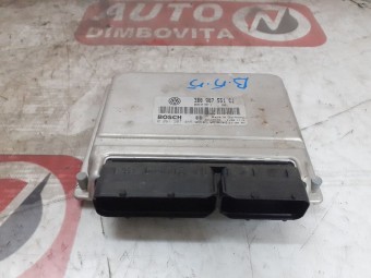 CALCULATOR MOTOR (ECU) VOLKSWAGEN PASSAT B5.5 OEM: 3B0907551CJ.