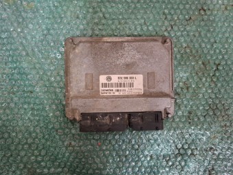 CALCULATOR MOTOR (ECU) VOLKSWAGEN POLO 9N OEM: 03E906033L.