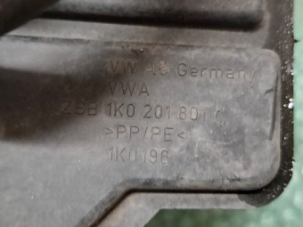 CANISTRA CARBON SKODA OCTAVIA II OEM: 1K0201801.