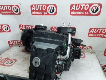 CARCASA AEROTERMA RENAULT LAGUNA III OEM: 52428891.